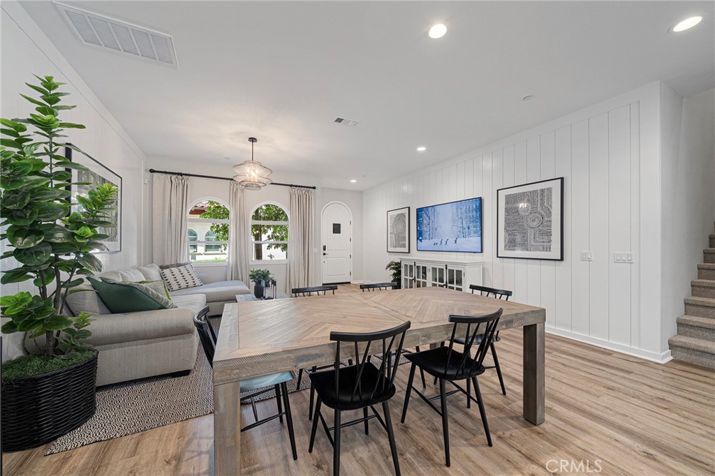786 Francesca Property Photo 2