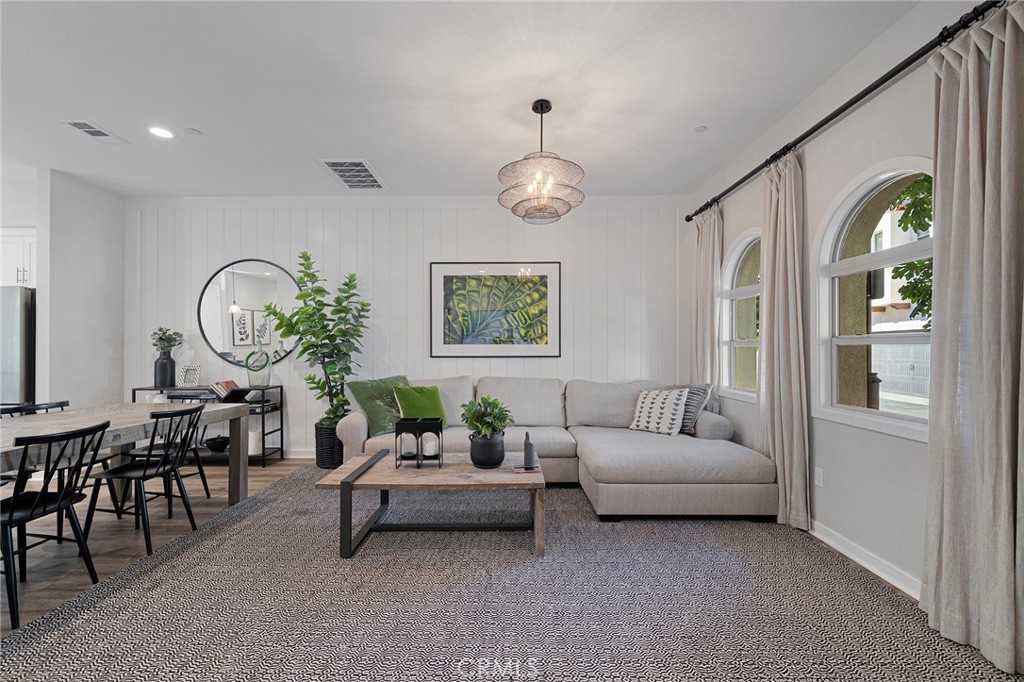 786 Francesca Property Photo 4