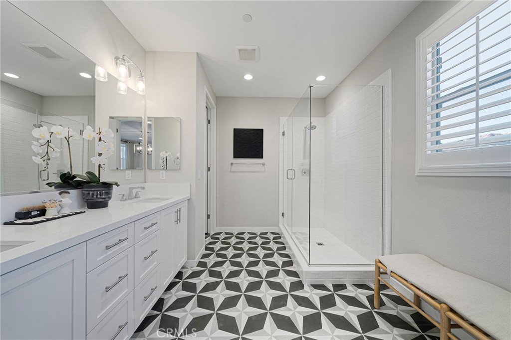 786 Francesca Property Photo 26