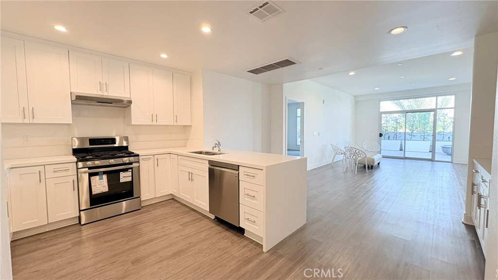 56 E Duarte Road #320 Property Photo 1