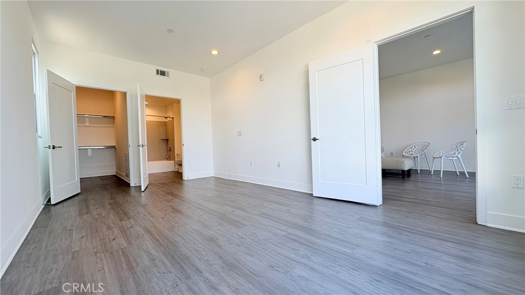 56 E Duarte Road #320 Property Photo 12