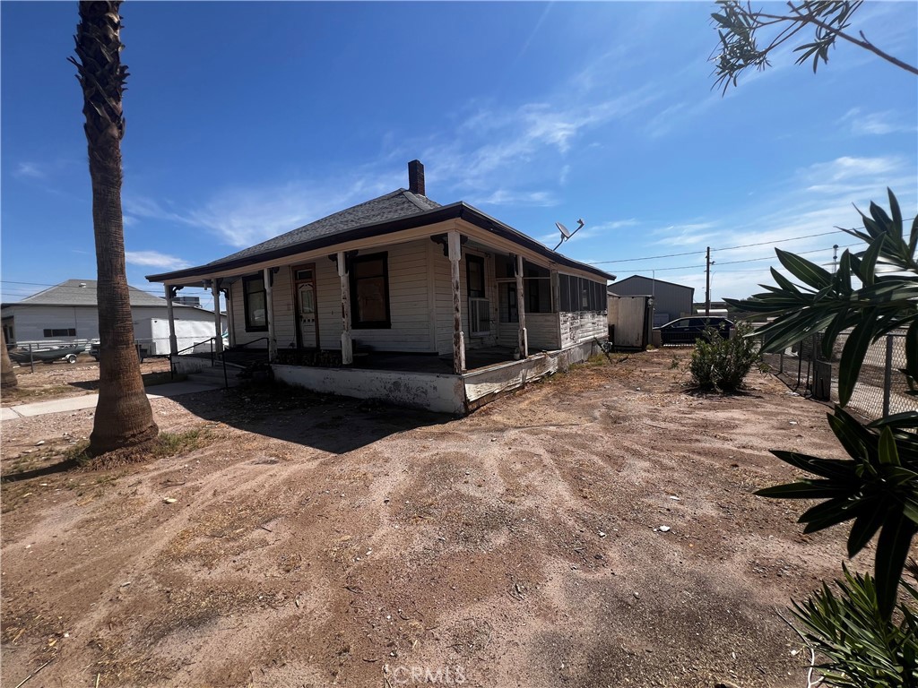 421 Palm Way Property Photo 6