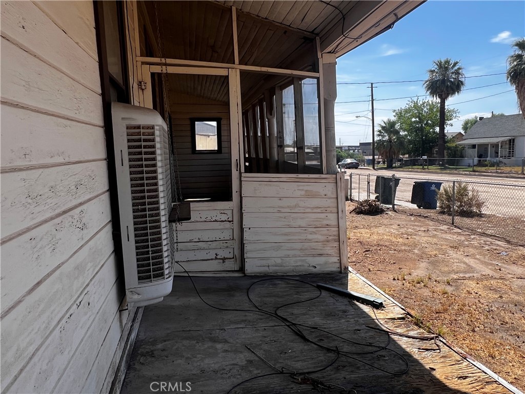 421 Palm Way Property Photo 15