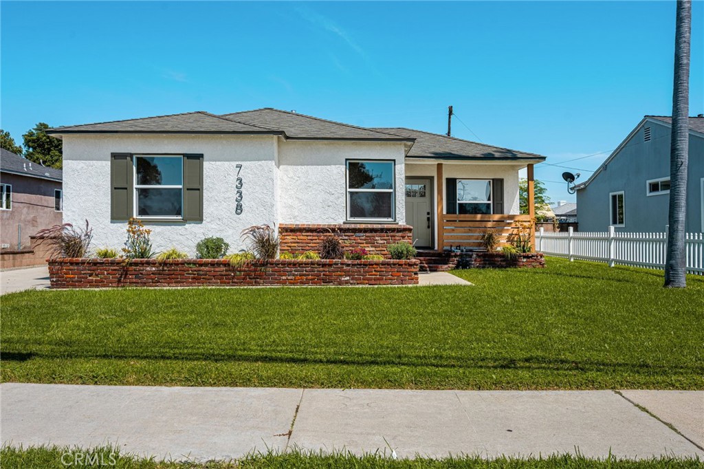 7338 Passons Boulevard Property Photo 1