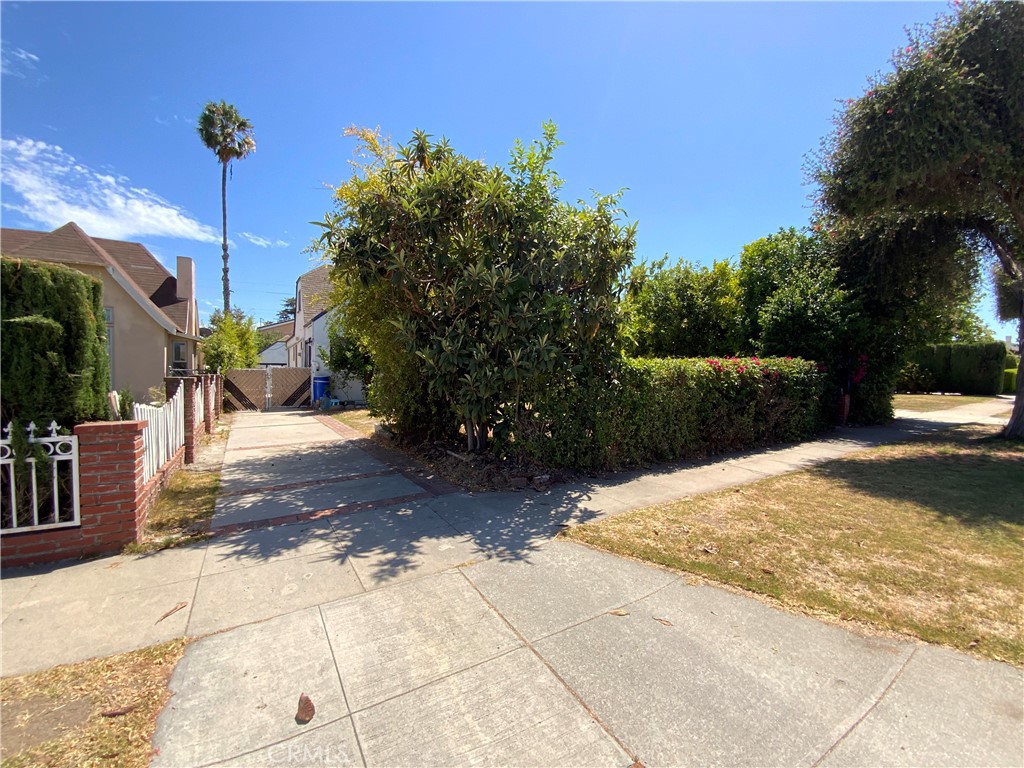 122 E Linda Vista Avenue Property Photo 2