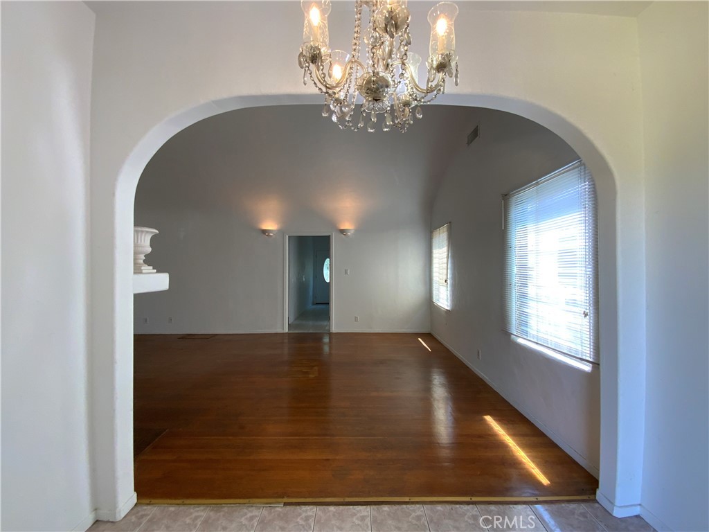 122 E Linda Vista Avenue Property Photo 6