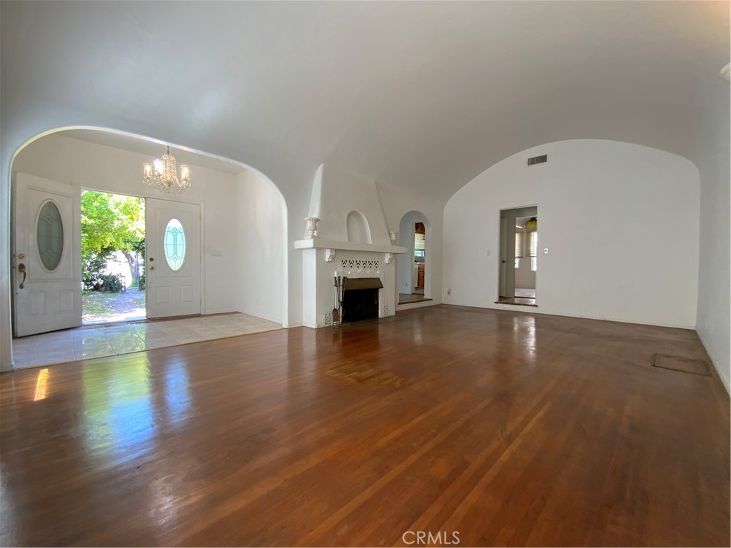 122 E Linda Vista Avenue Property Photo 7