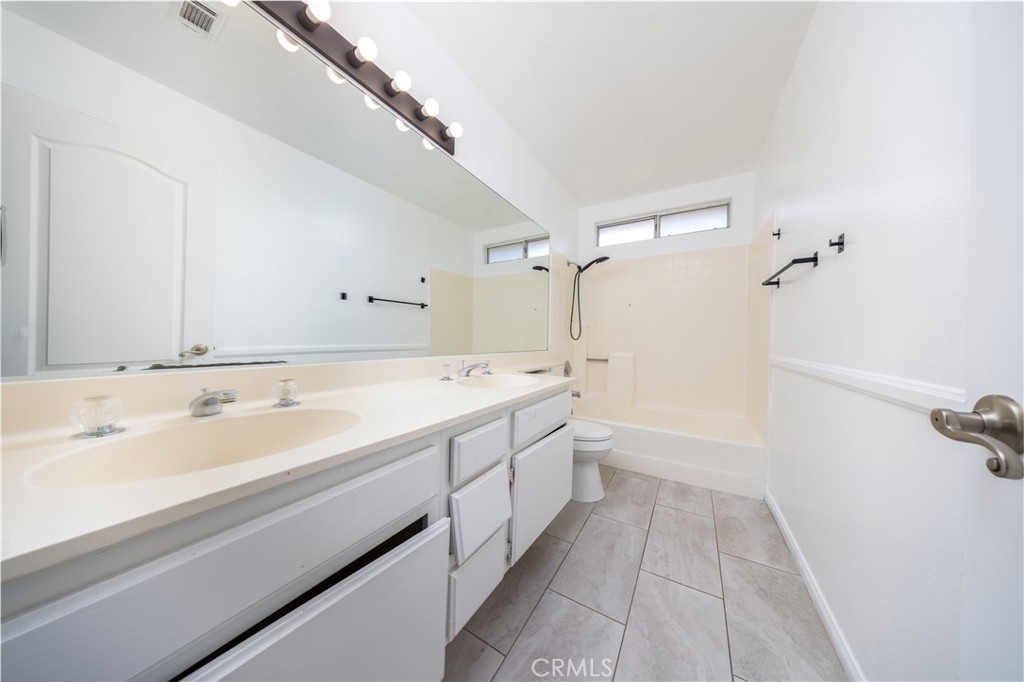 2112 Mammoth Property Photo 28
