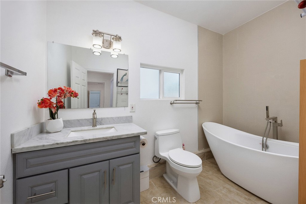 5024 Baldwin Park Boulevard Property Photo 11
