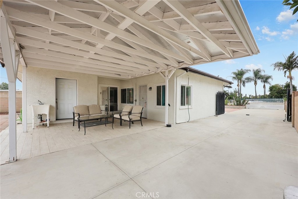 5024 Baldwin Park Boulevard Property Photo 17