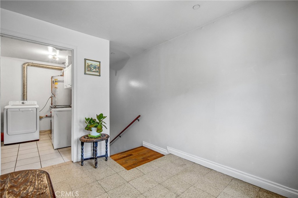 3975 Barrett Rd. Property Photo 4