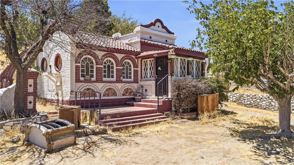 16805 Yucca Property Photo 1