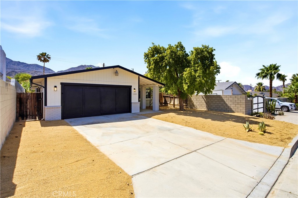 54105 Avenida Mendoza Property Photo 11