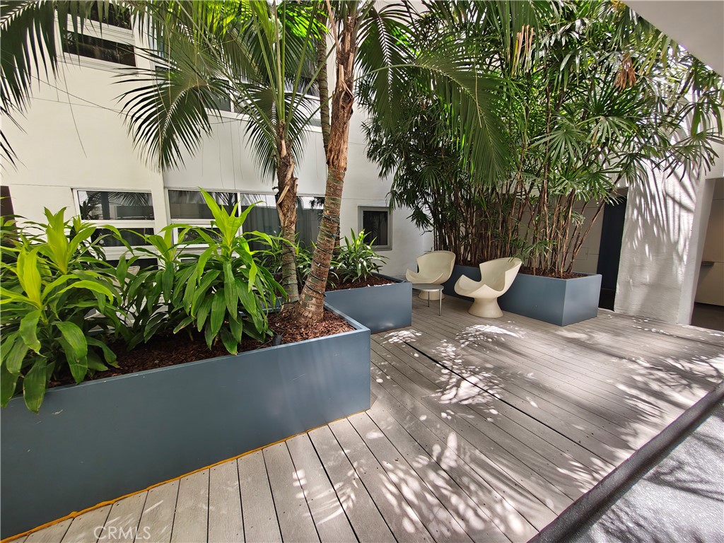 630 W 6th Street 506 Property Photo 24