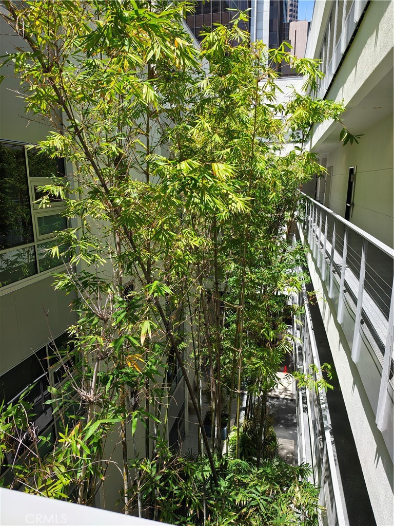 630 W 6th Street 506 Property Photo 29