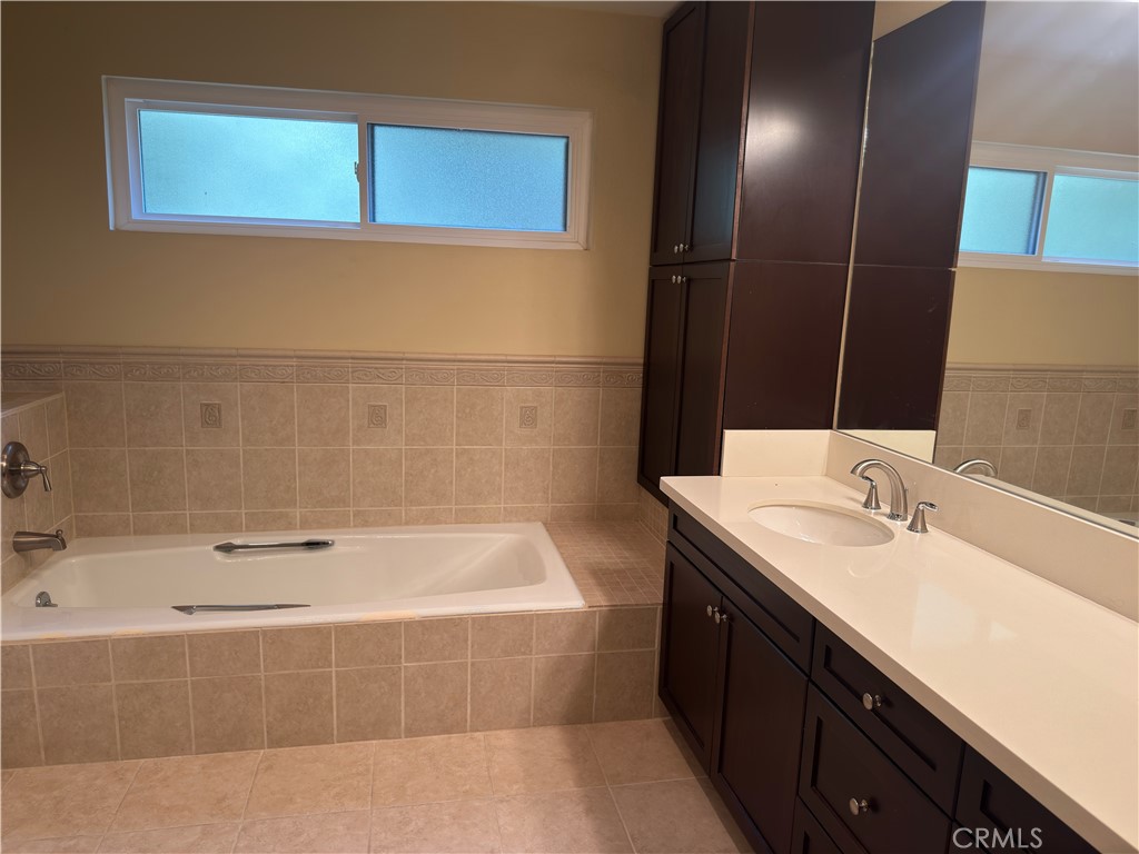 1138 Las Riendas Way Property Photo 11