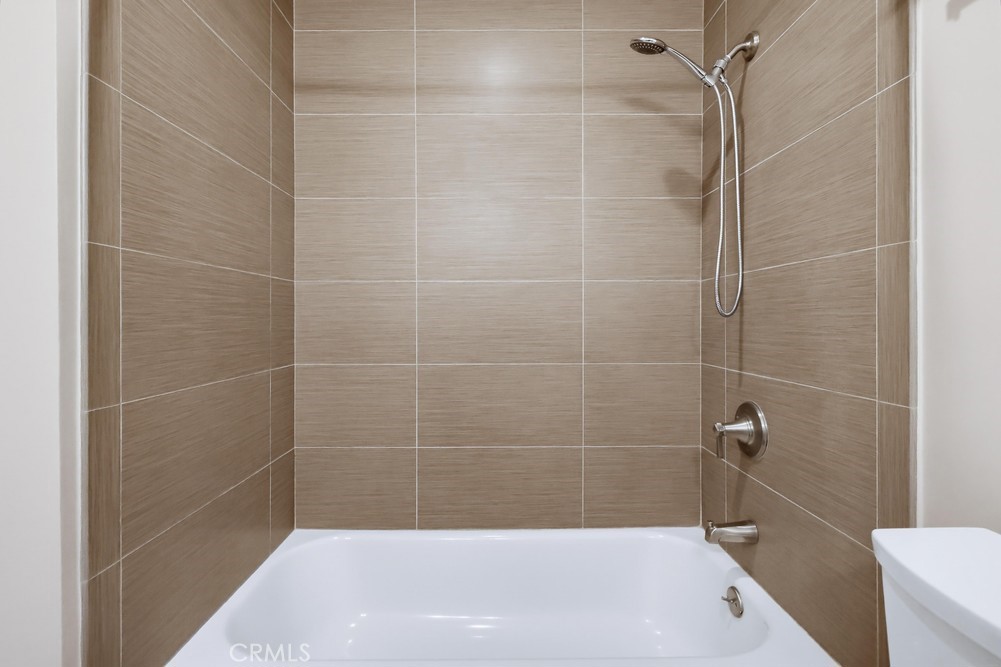 415 Sefton Avenue G Property Photo 20