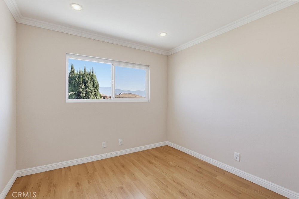 415 Sefton Avenue G Property Photo 22