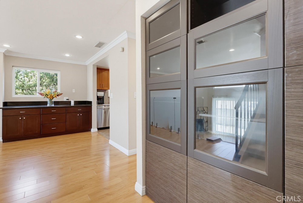 415 Sefton Avenue G Property Photo 27