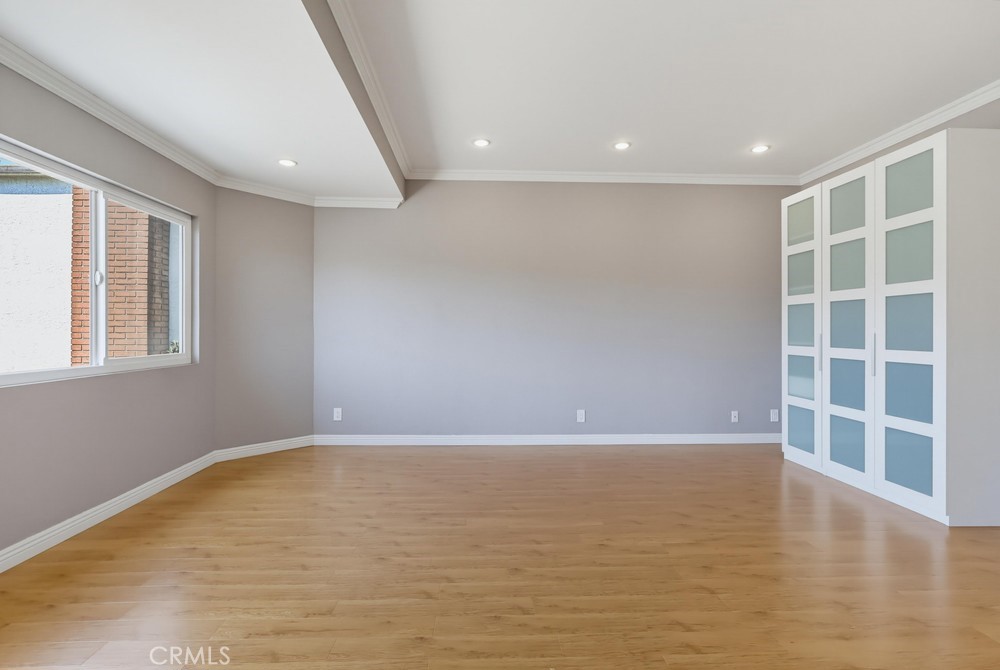 415 Sefton Avenue G Property Photo 31