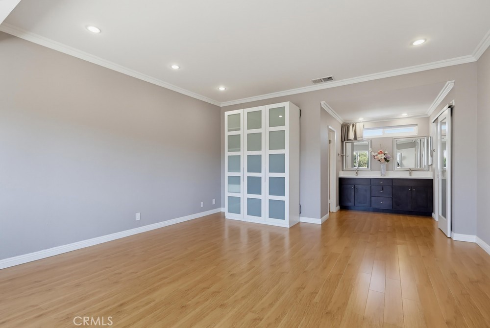415 Sefton Avenue G Property Photo 32