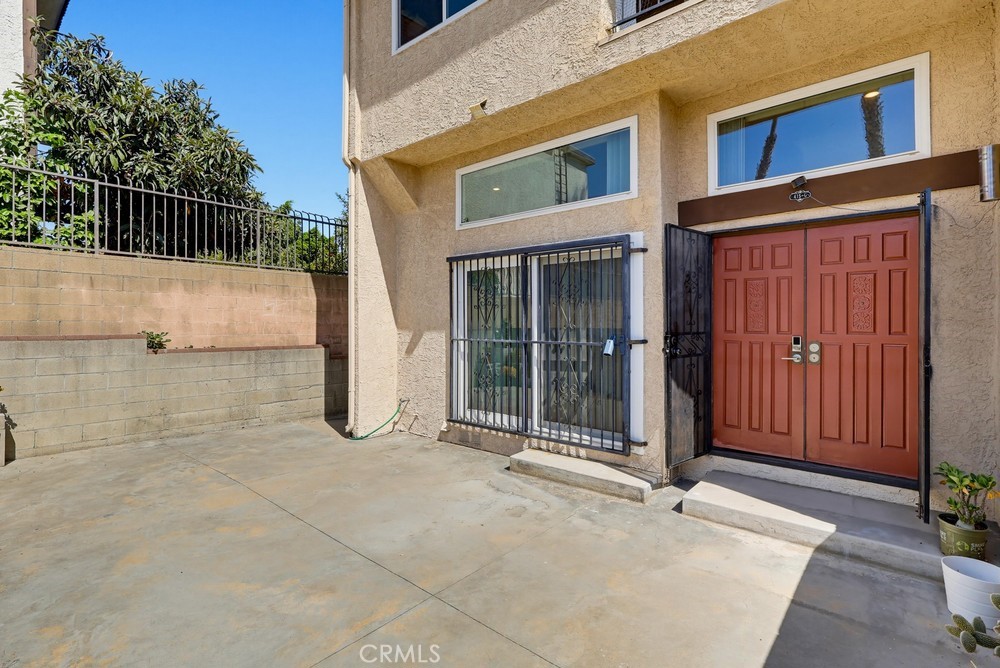 415 Sefton Avenue G Property Photo 43