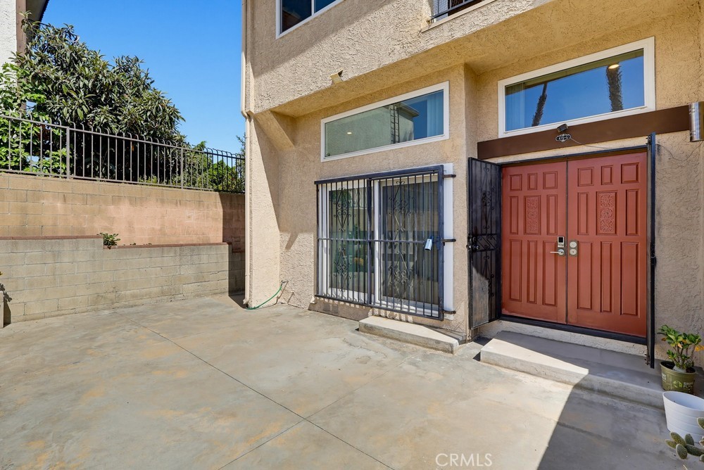 415 Sefton Avenue G Property Photo 43