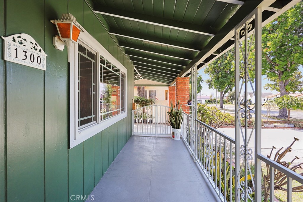1300 South Date Avenue Property Photo 8