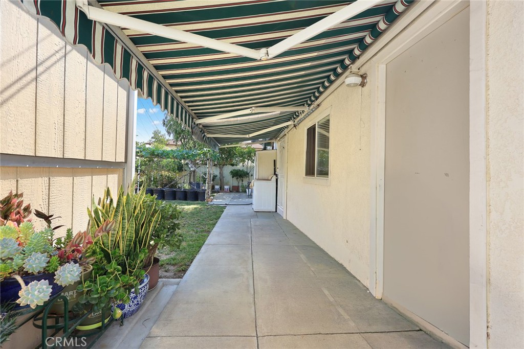 1300 South Date Avenue Property Photo 27