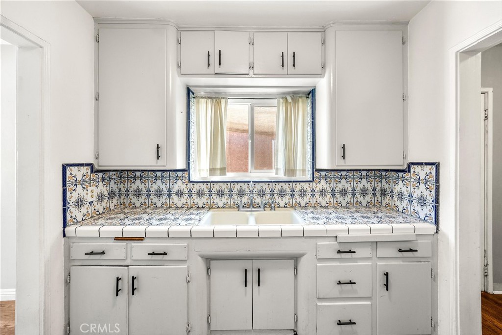 8432 Norwood Place Property Photo 7