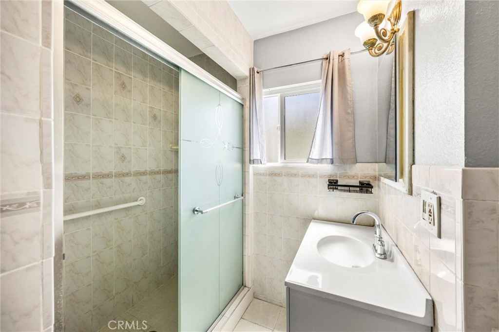 8432 Norwood Place Property Photo 12