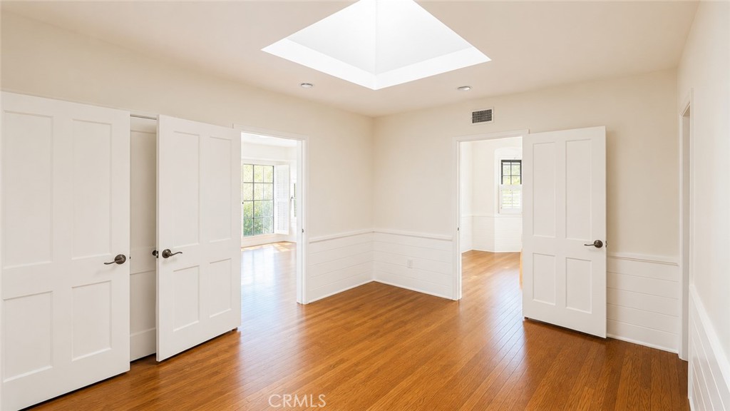 621 N Almansor Property Photo 6