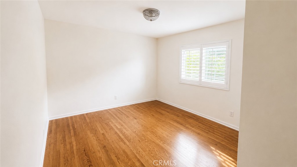 621 N Almansor Property Photo 11