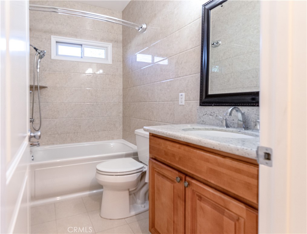 1120 Columbia Road Property Photo 8