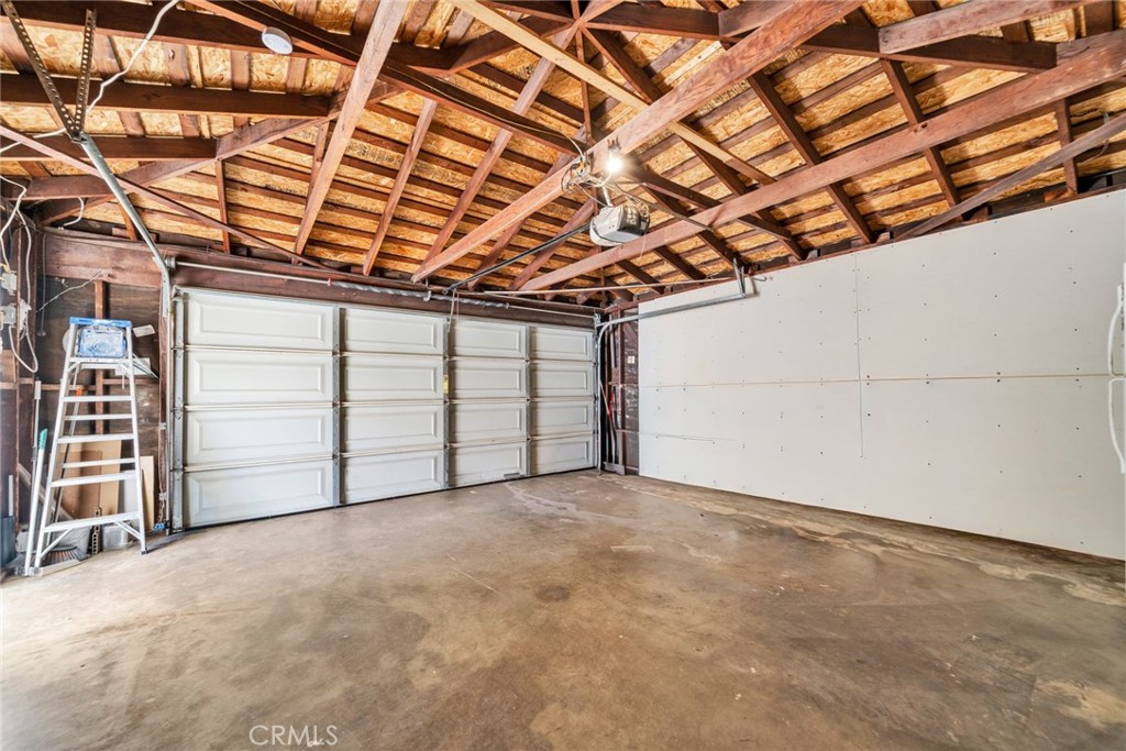 541 N Osborn Ave Property Photo 11