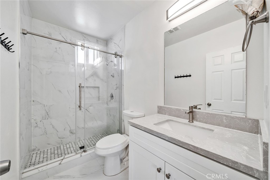 541 N Osborn Ave Property Photo 27