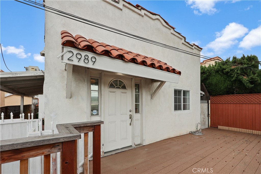 2989 W 12th Street Property Photo 6