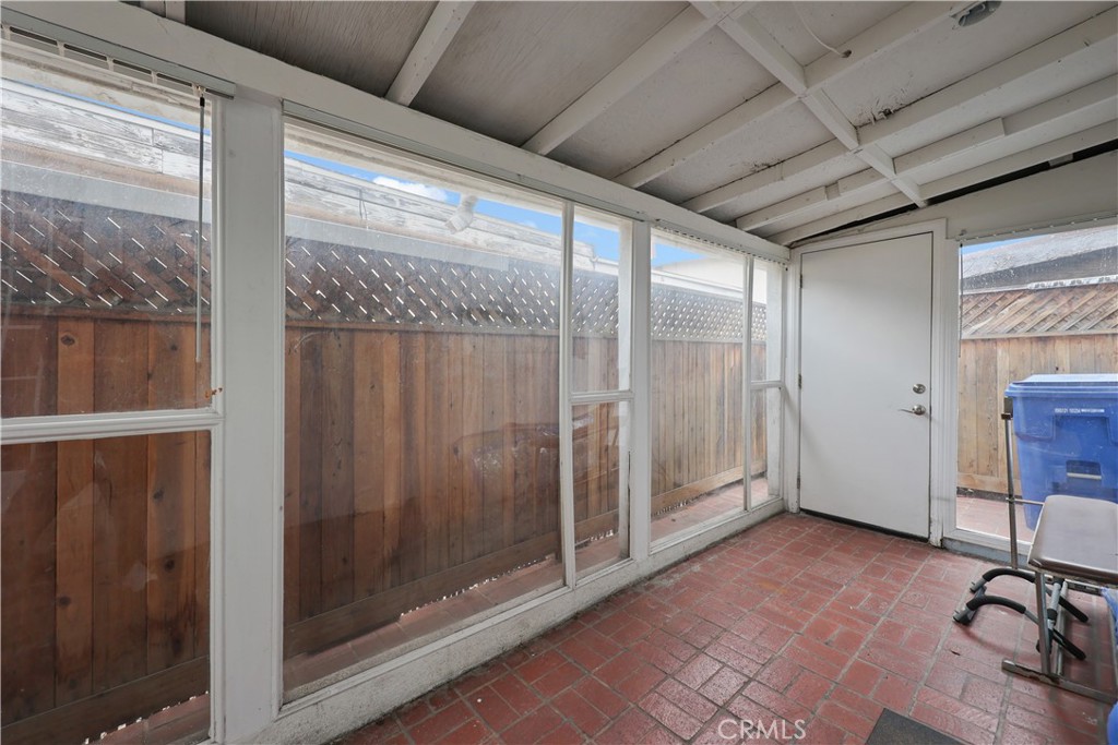 2989 W 12th Street Property Photo 15