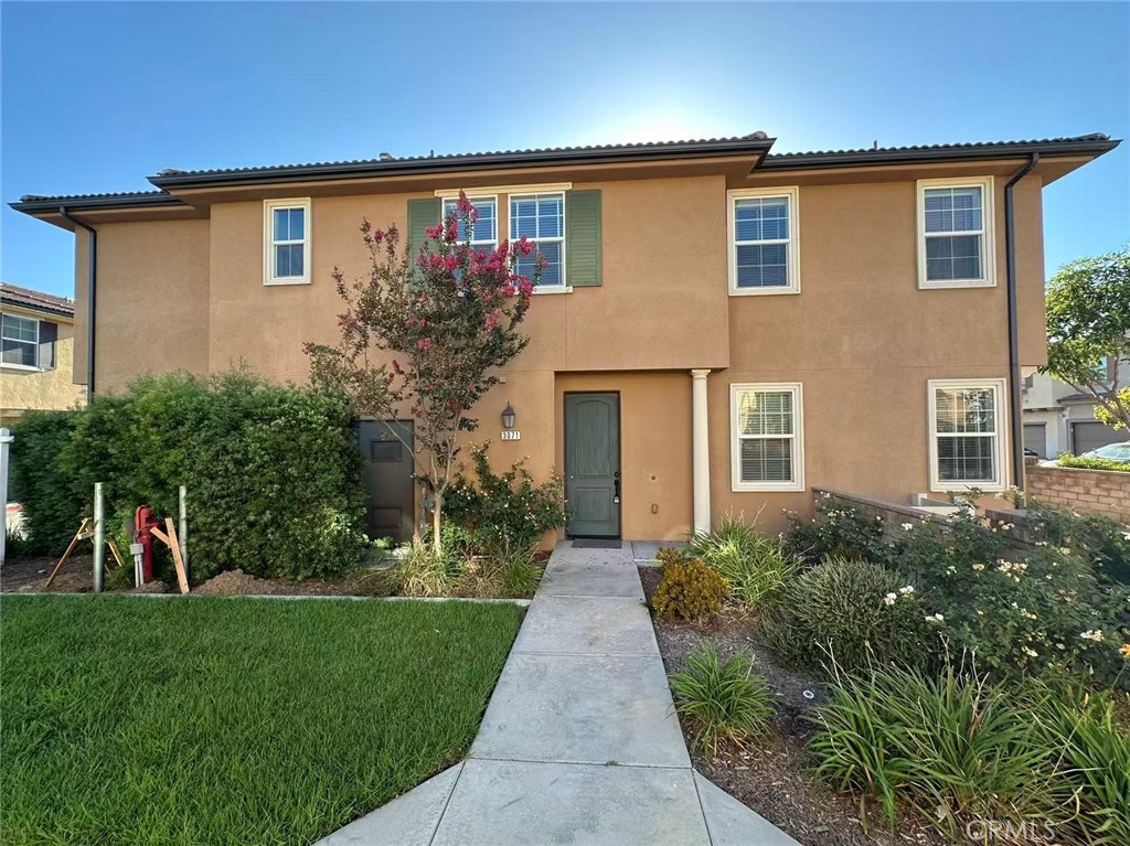 3071 E Via Rosso Property Photo 2