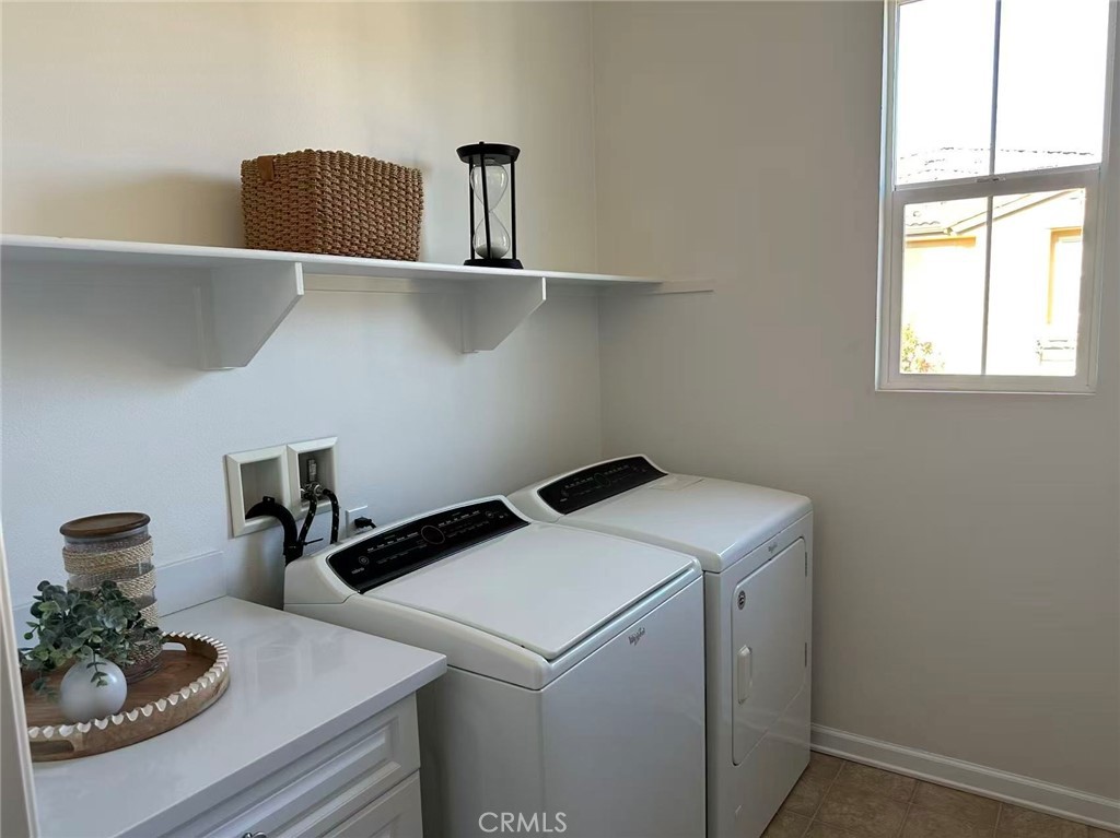 3071 E Via Rosso Property Photo 8