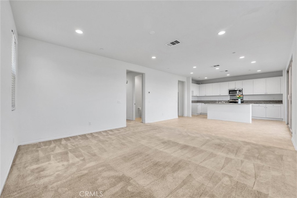 29109 Sunforest Property Photo 7