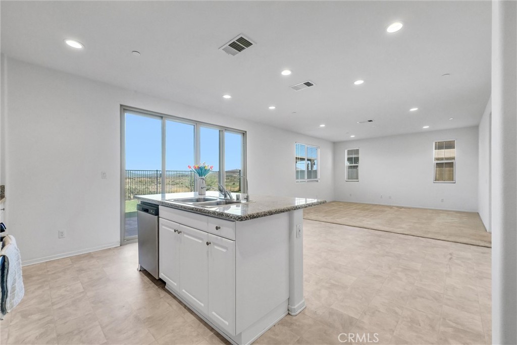 29109 Sunforest Property Photo 8