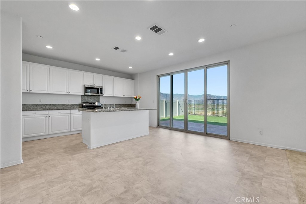 29109 Sunforest Property Photo 12