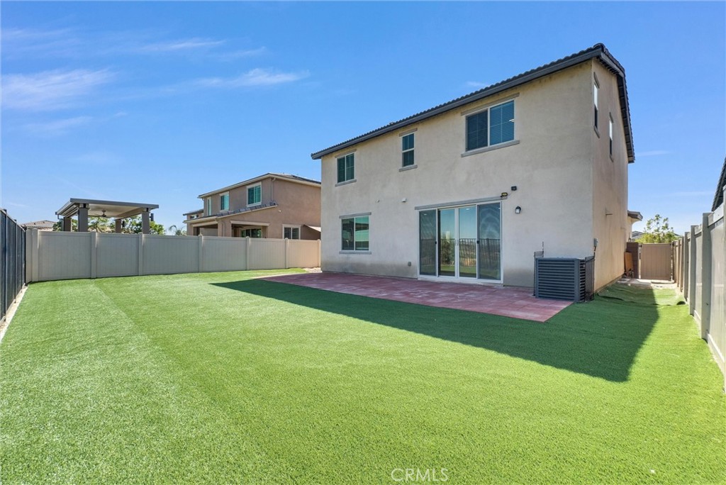 29109 Sunforest Property Photo 29