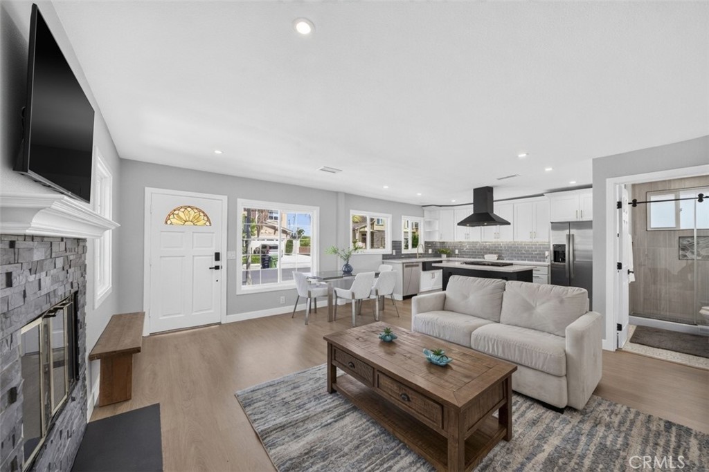 21117 Normandie Property Photo 10