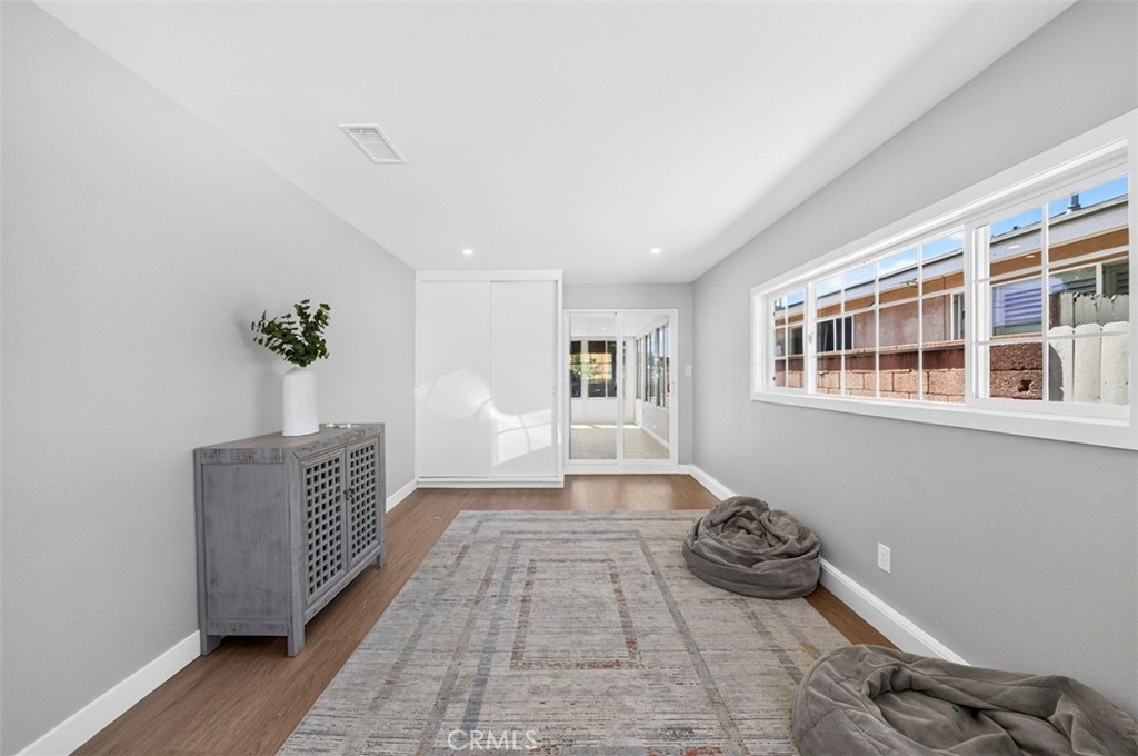 21117 Normandie Property Photo 16