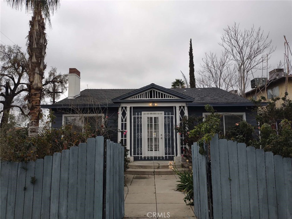 1618 Baker St Property Photo 1