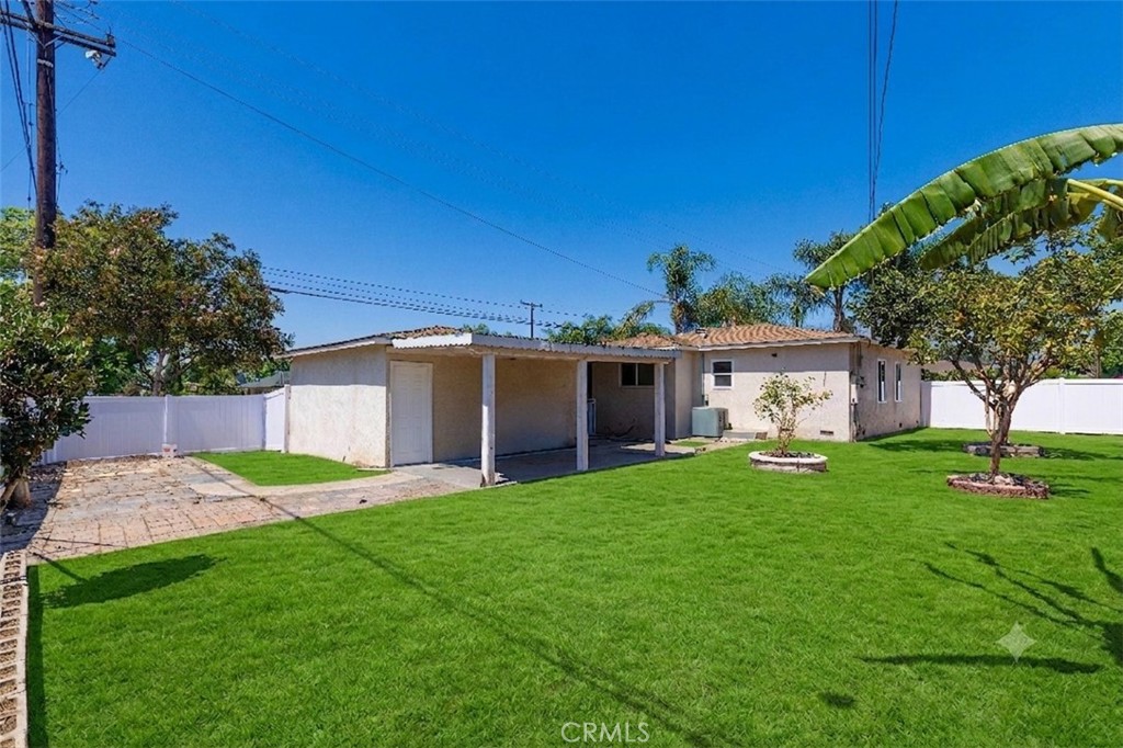 8654 Bluford Avenue Property Photo 13