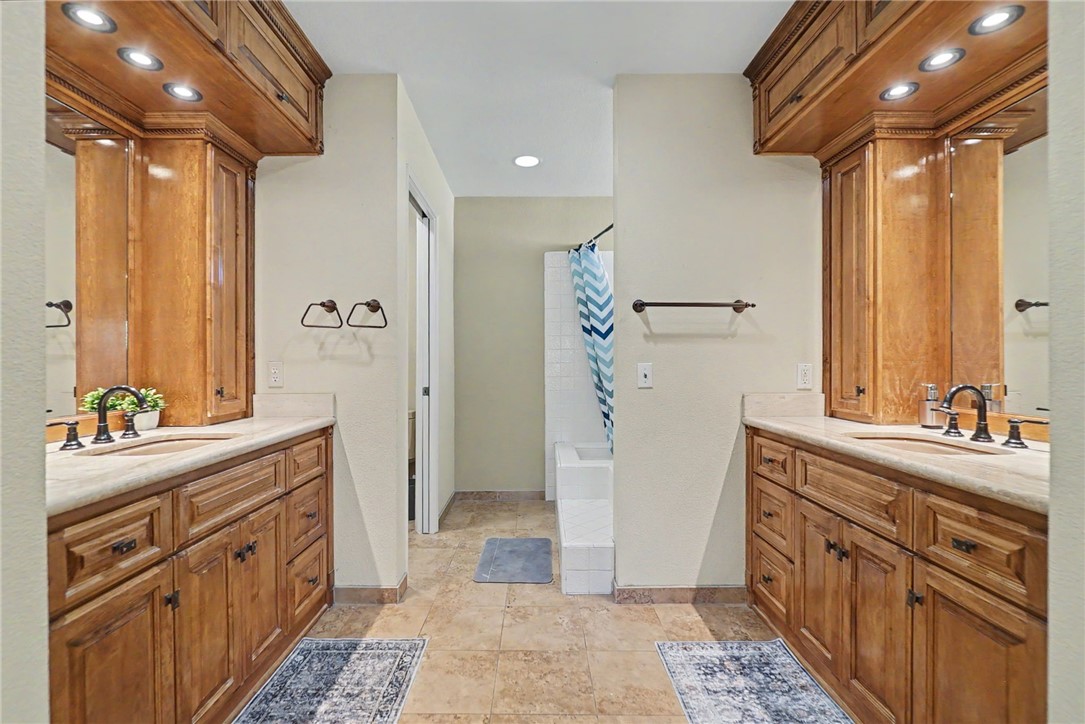 17532 Orlon Drive Property Photo 28