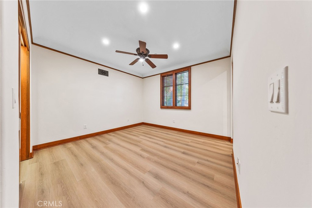 407 N Magnolia Property Photo 16